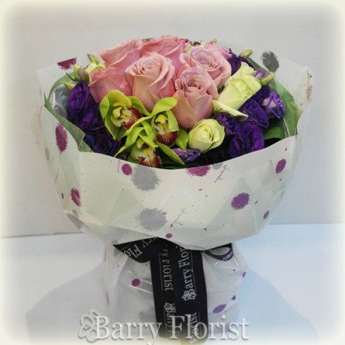 BOU 0039 10 支A級進口淺紫玫瑰 + 桔梗 + 季節性襯花